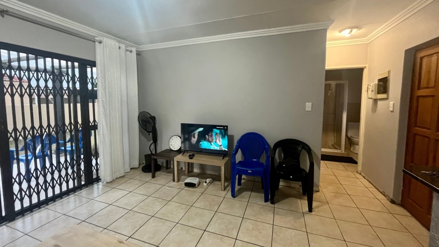 2 Bedroom Property for Sale in Flamwood North West